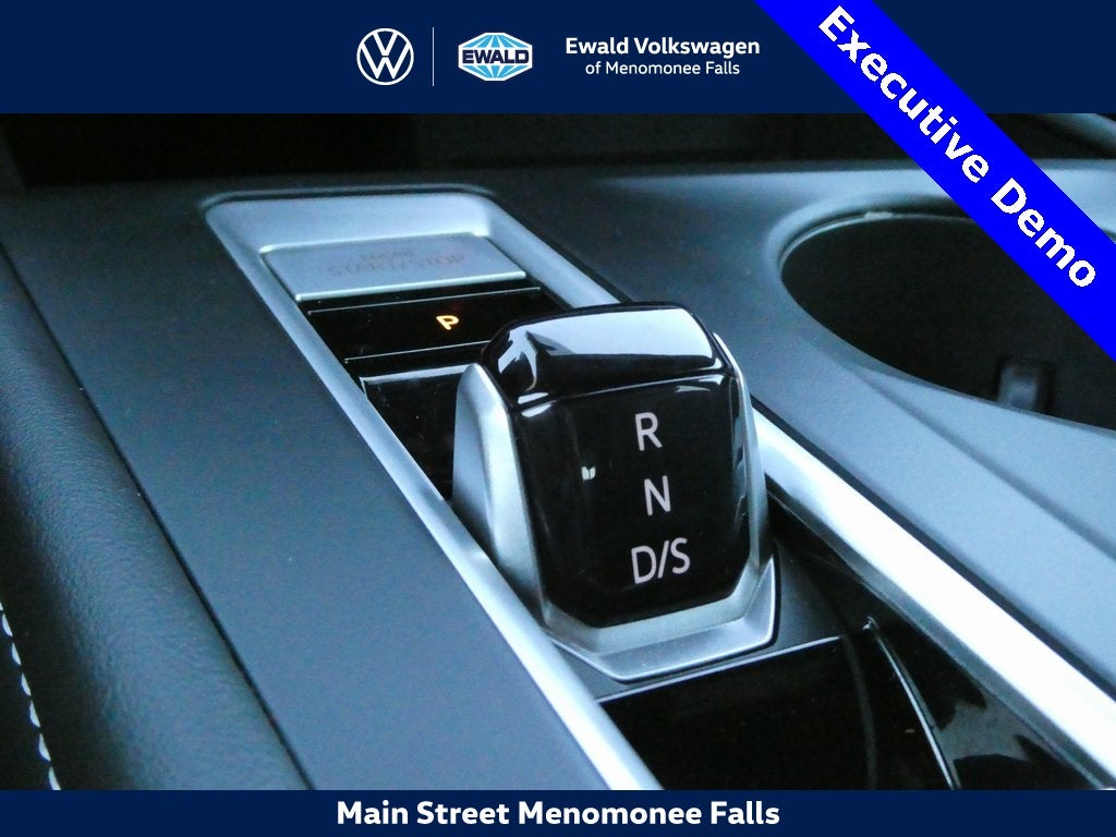 2025 Volkswagen Atlas Cross Sport 2.0T SE