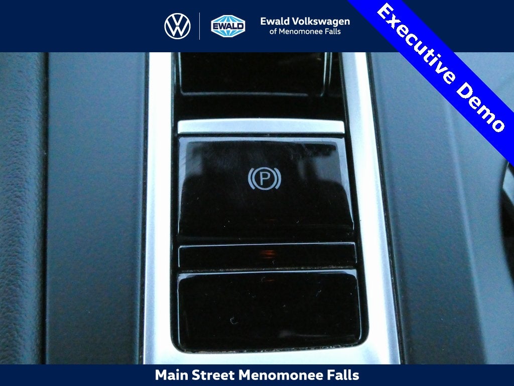 2025 Volkswagen Atlas Cross Sport 2.0T SE