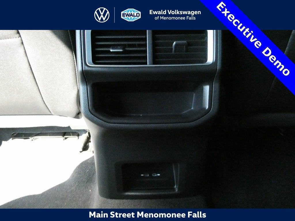 2025 Volkswagen Atlas Cross Sport 2.0T SE