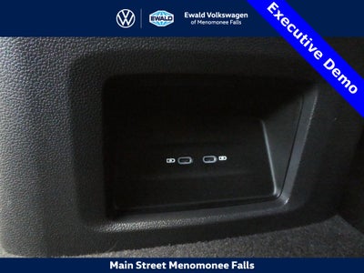 2025 Volkswagen Atlas Cross Sport 2.0T SE