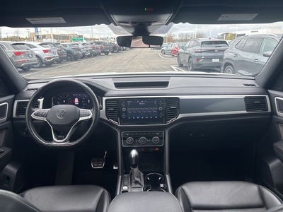 2022 Volkswagen Atlas Cross Sport 2.0T SEL R-Line