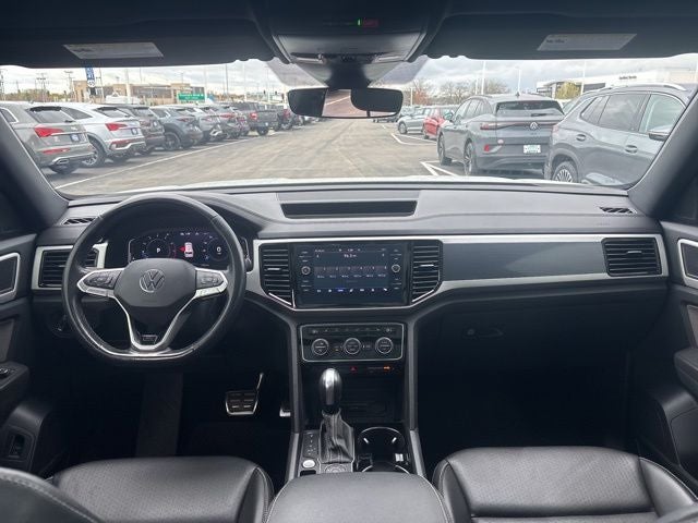 2022 Volkswagen Atlas Cross Sport 2.0T SEL R-Line