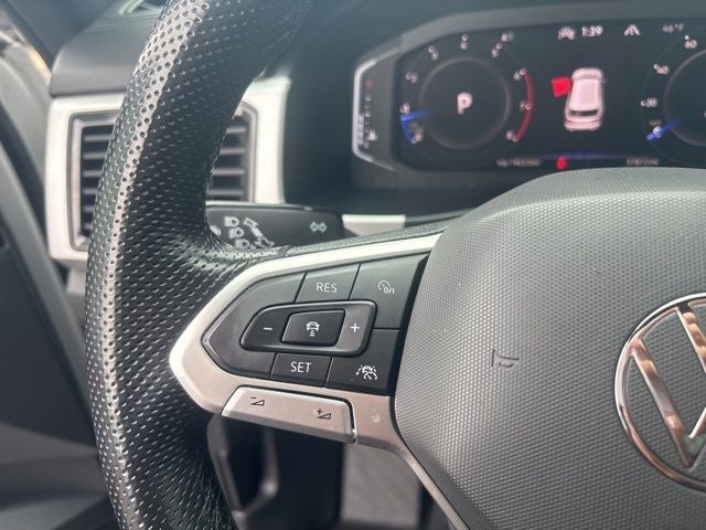 2022 Volkswagen Atlas Cross Sport 2.0T SEL R-Line