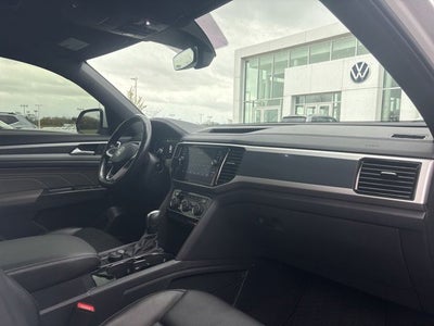 2022 Volkswagen Atlas Cross Sport 2.0T SEL R-Line