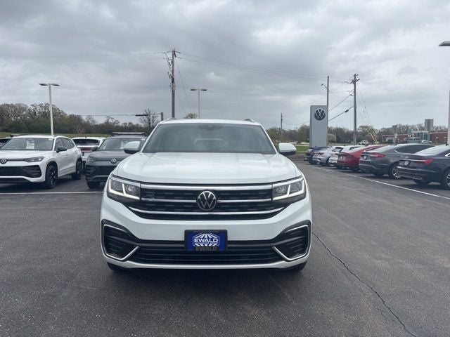2022 Volkswagen Atlas Cross Sport 2.0T SEL R-Line