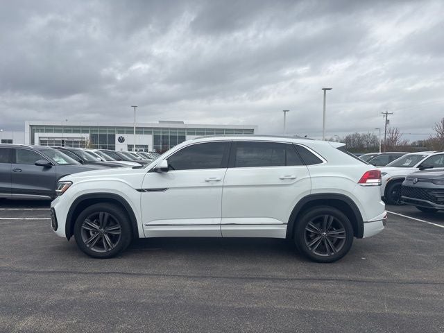 2022 Volkswagen Atlas Cross Sport 2.0T SEL R-Line