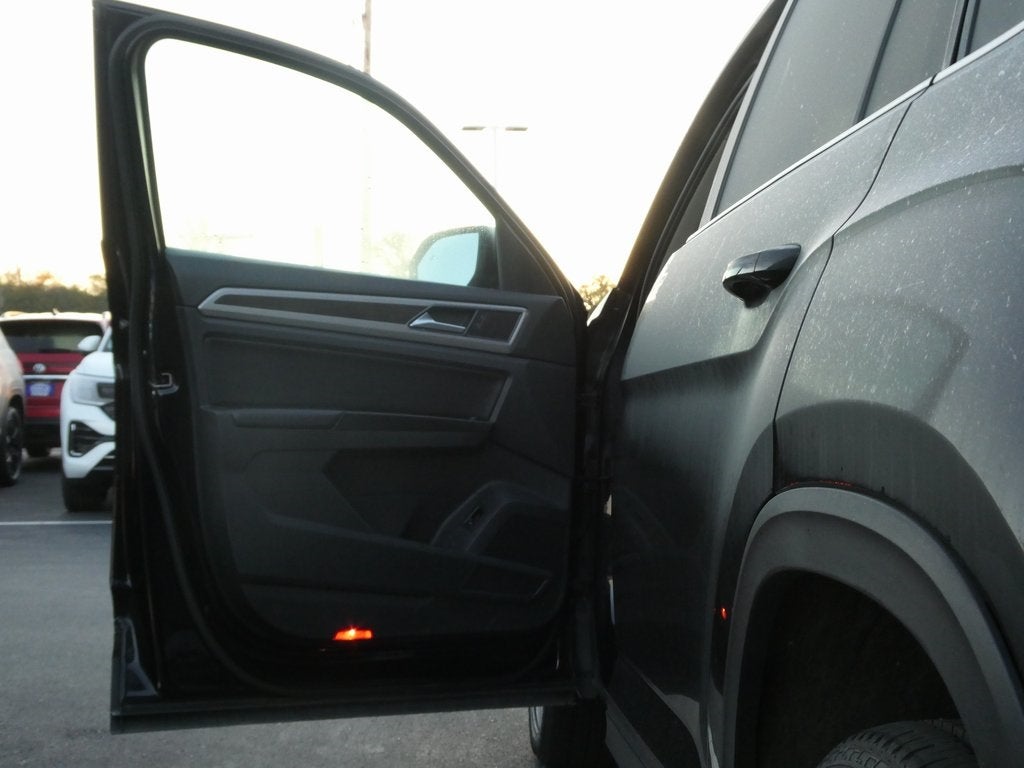 2019 Volkswagen Atlas 2.0T SE w/Technology w/Technology