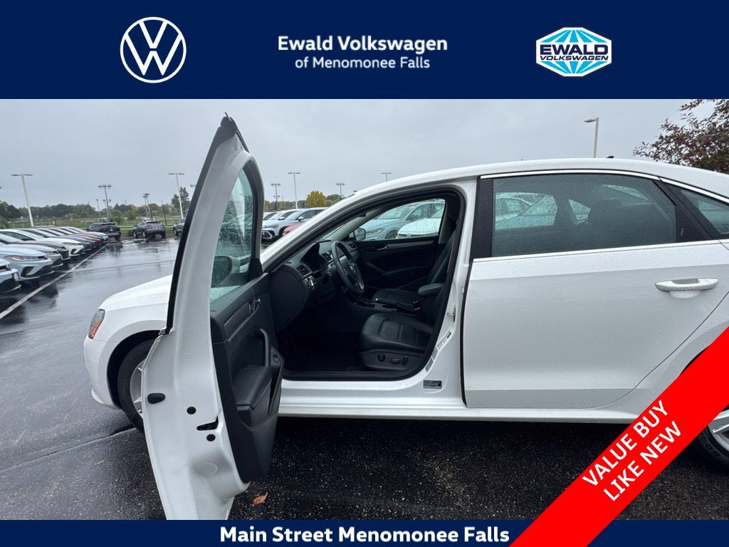 2015 Volkswagen Passat 1.8T S