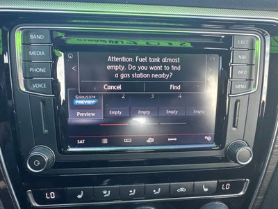 2017 Volkswagen Passat 1.8T SE w/Technology