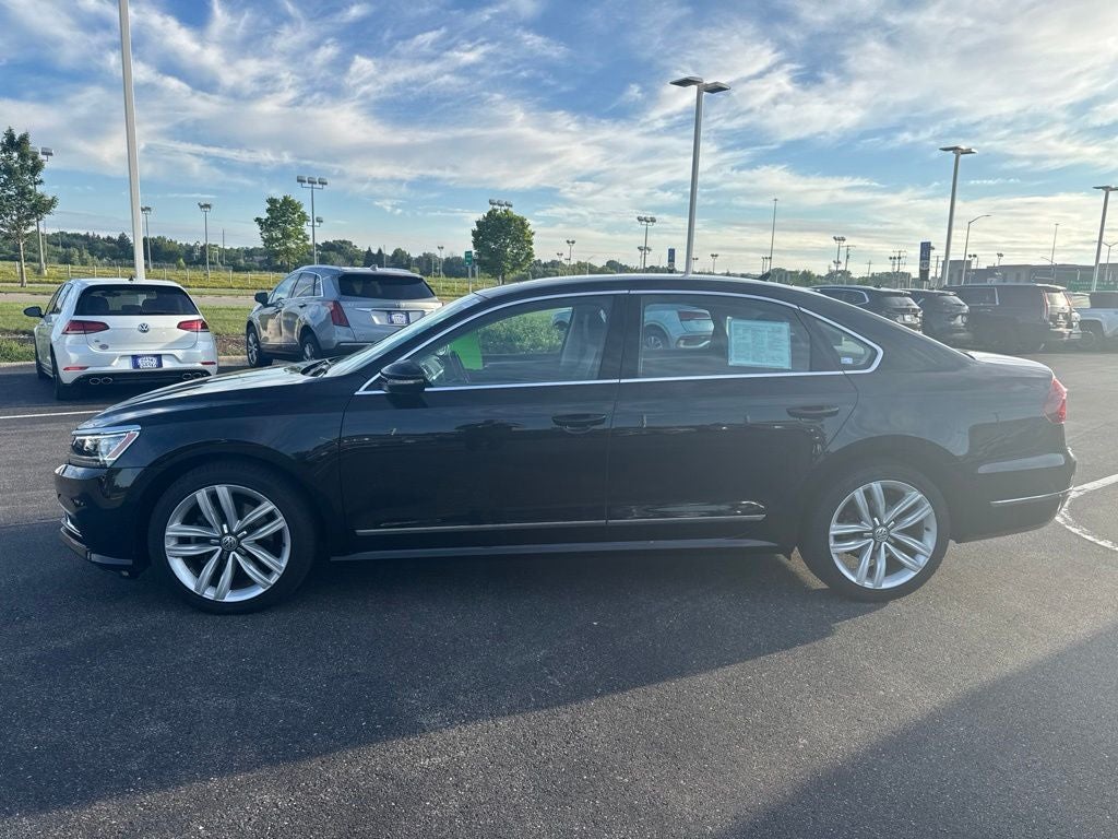 2017 Volkswagen Passat 1.8T SE w/Technology