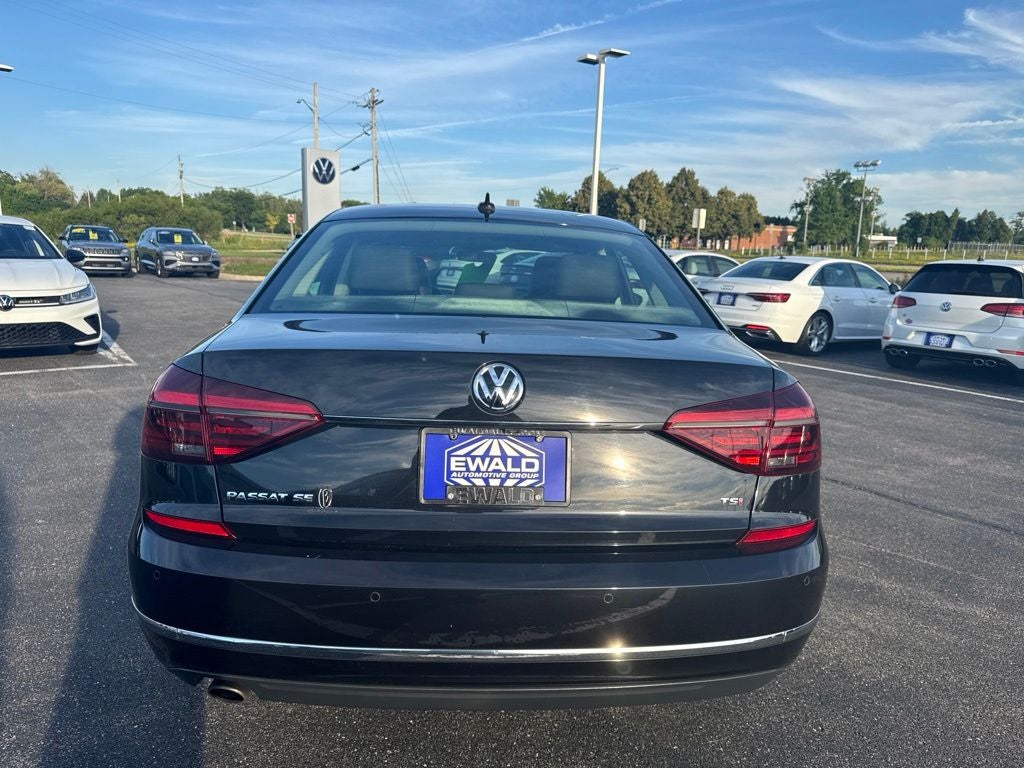 2017 Volkswagen Passat 1.8T SE w/Technology