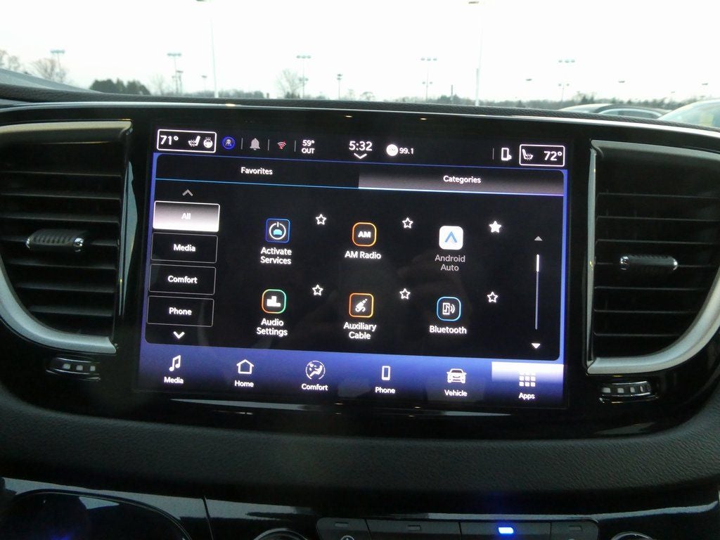 2025 Chrysler Pacifica Select