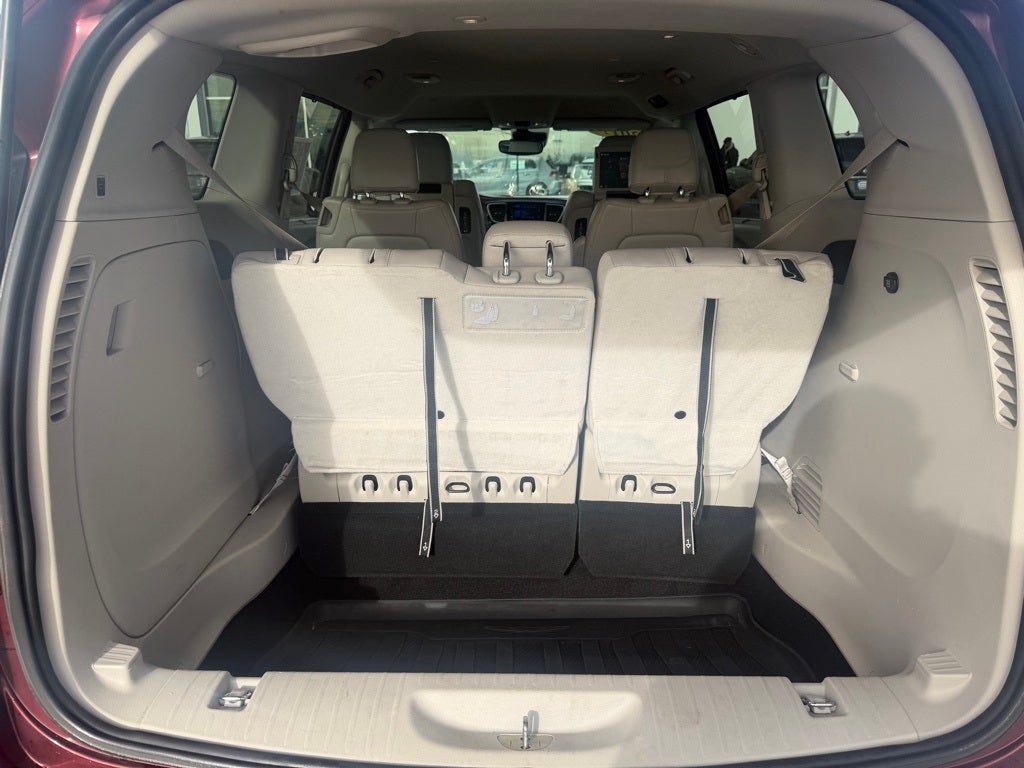 2017 Chrysler Pacifica Touring L Plus