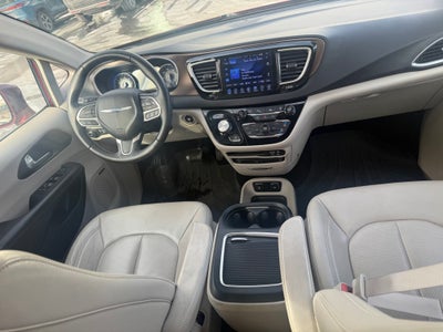 2017 Chrysler Pacifica Touring L Plus