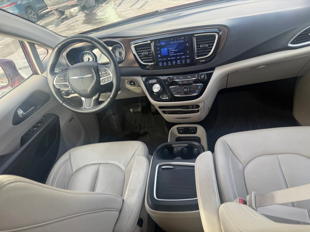 2017 Chrysler Pacifica Touring L Plus