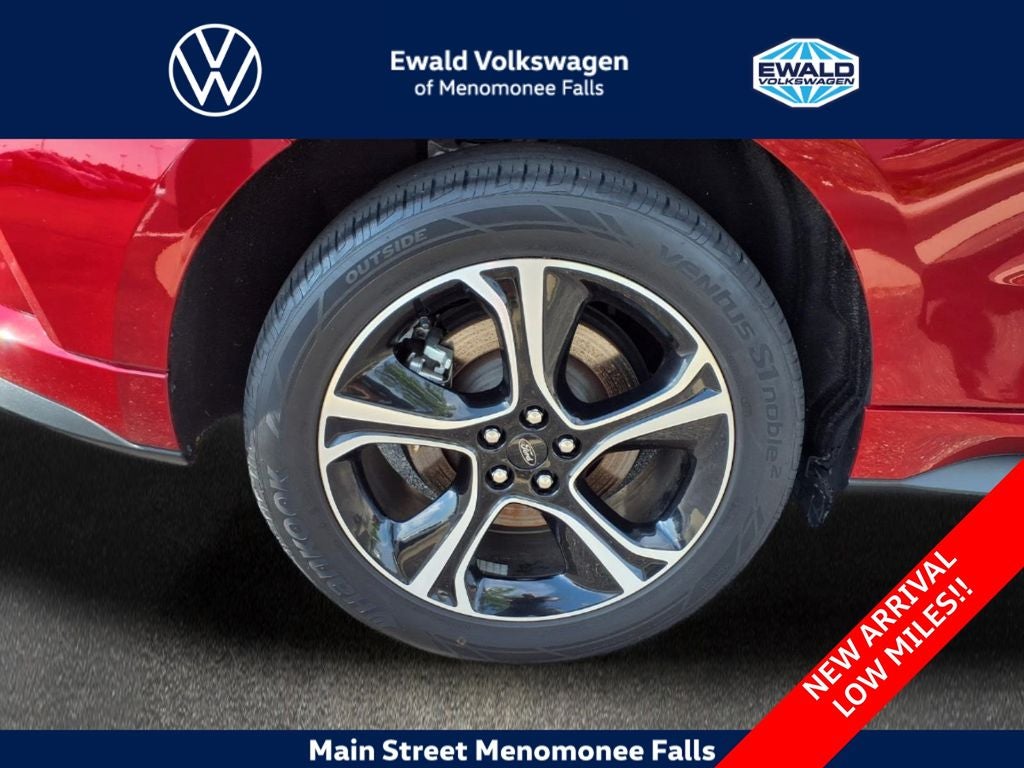 2023 Ford Edge ST