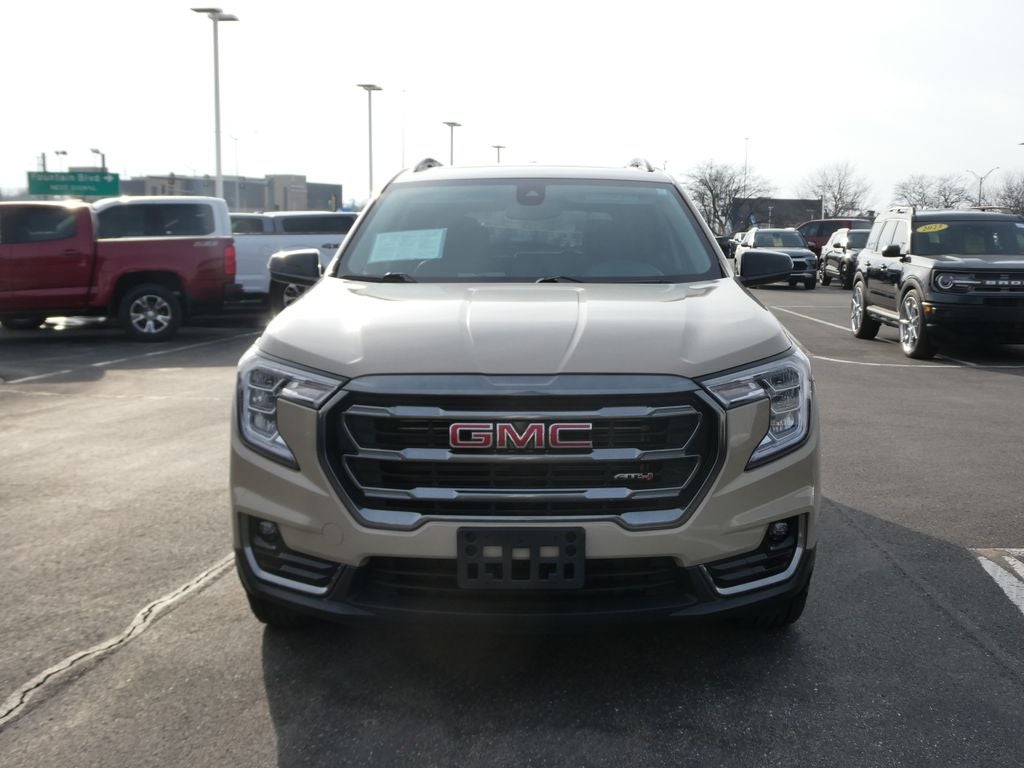 2023 GMC Terrain AT4