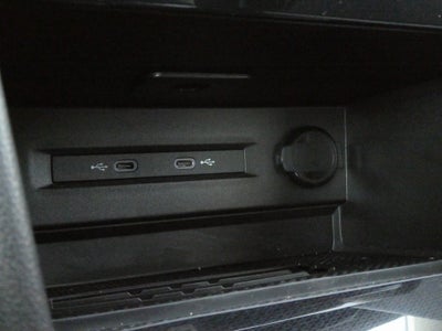 2025 Volkswagen Taos 1.5T SE Black