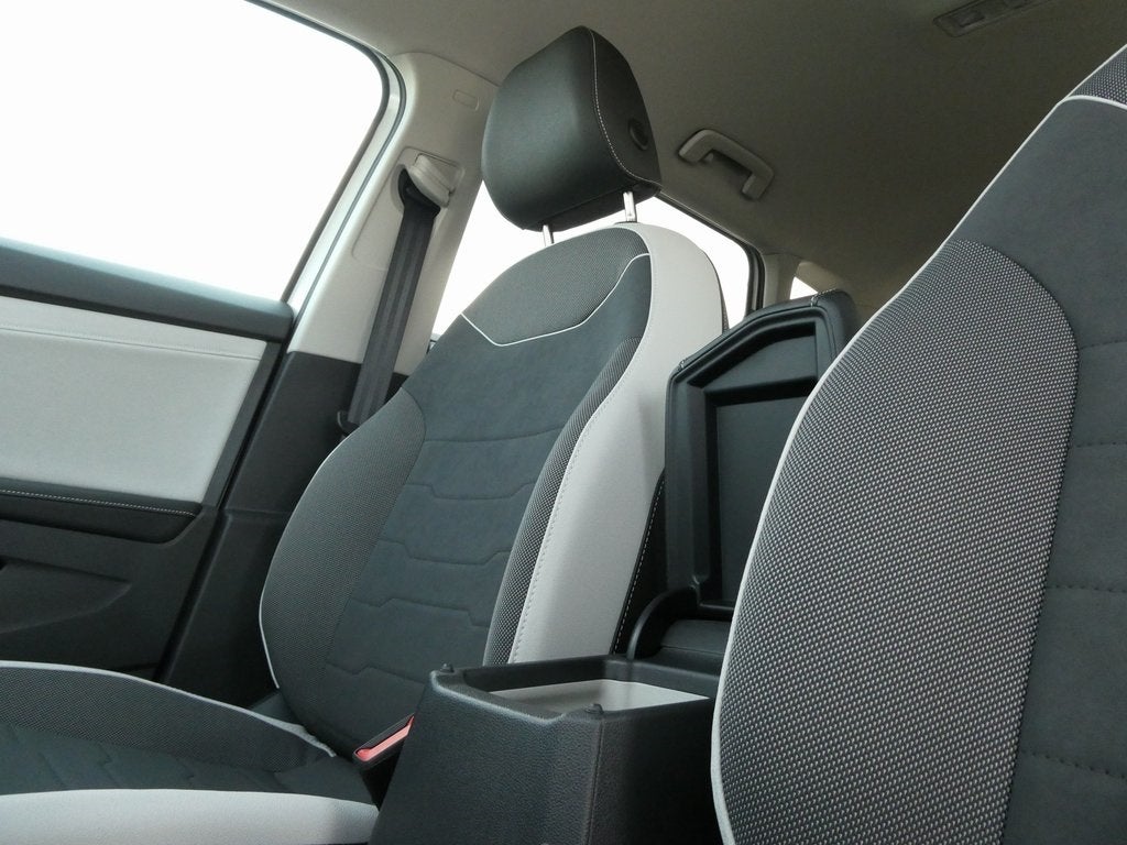 2025 Volkswagen Taos 1.5T SE Black