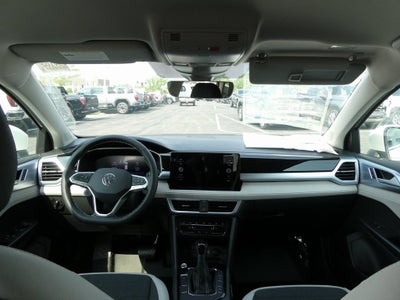 2025 Volkswagen Taos 1.5T SE Black