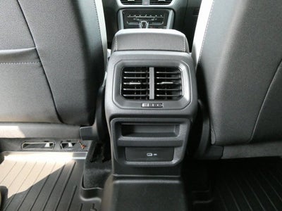 2025 Volkswagen Taos 1.5T SE Black