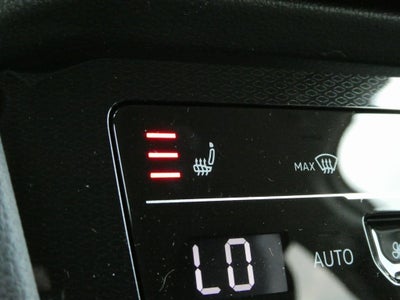 2025 Volkswagen Taos 1.5T SE Black