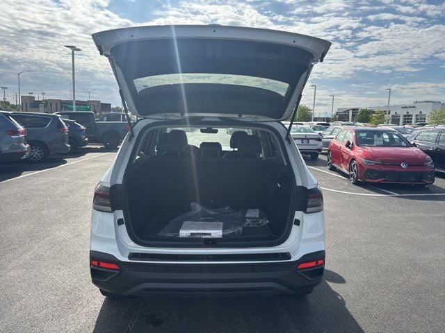 2026 Volkswagen Taos 1.5T SE Black