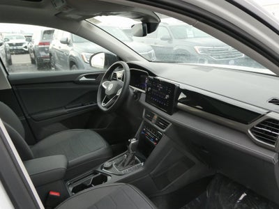 2026 Volkswagen Taos 1.5T SE Black