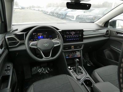 2026 Volkswagen Taos 1.5T SE Black