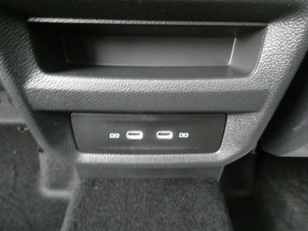 2026 Volkswagen Taos 1.5T SE Black