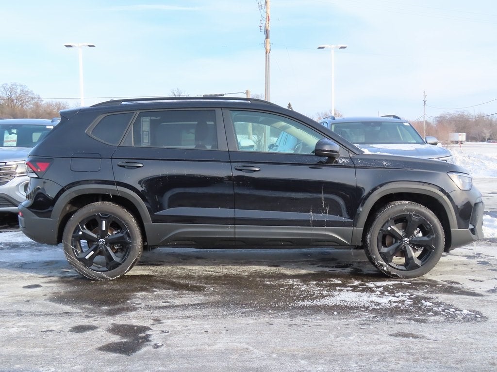 2026 Volkswagen Taos 1.5T SE Black