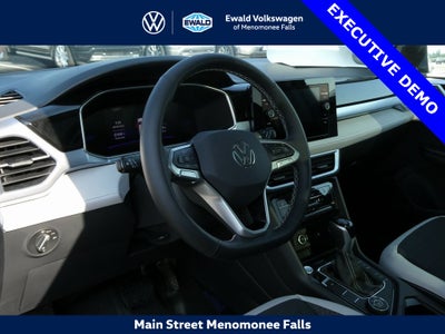 2025 Volkswagen Taos 1.5T SE Black