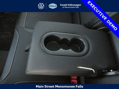 2025 Volkswagen Taos 1.5T SE Black