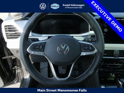 2025 Volkswagen Taos 1.5T SE Black