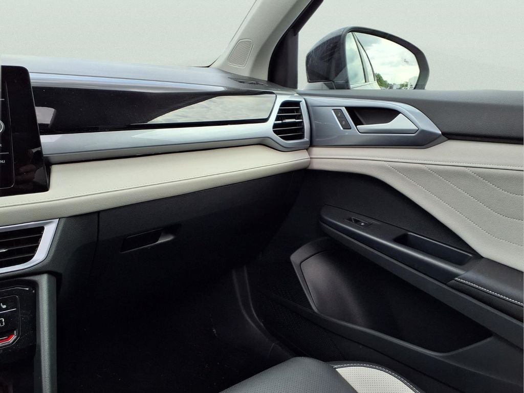 2025 Volkswagen Taos 1.5T SEL