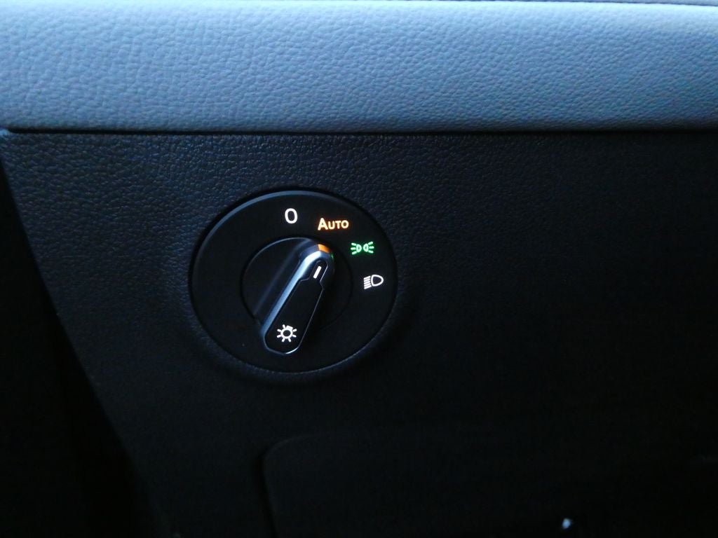 2026 Volkswagen Taos 1.5T SEL