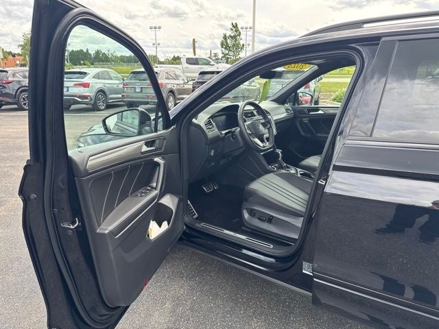 2023 Volkswagen Tiguan 2.0T SE R-Line Black AWD