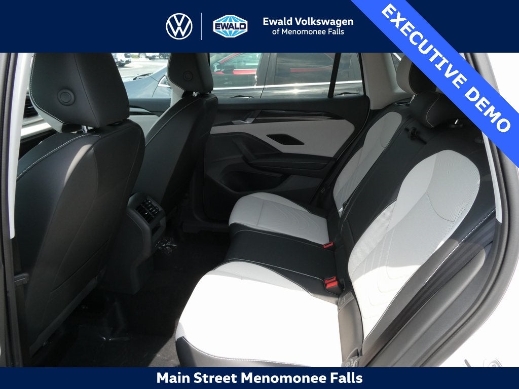 2025 Volkswagen Tiguan 2.0T SE