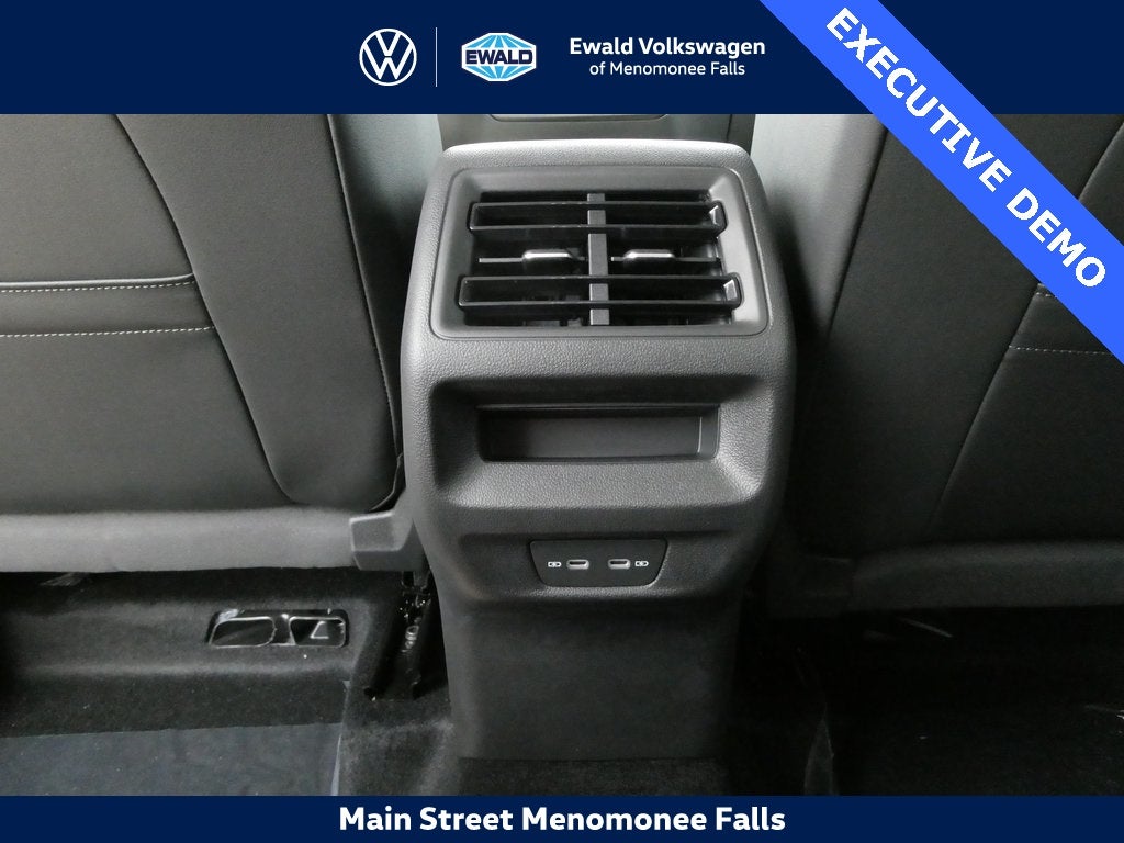 2025 Volkswagen Tiguan 2.0T SE