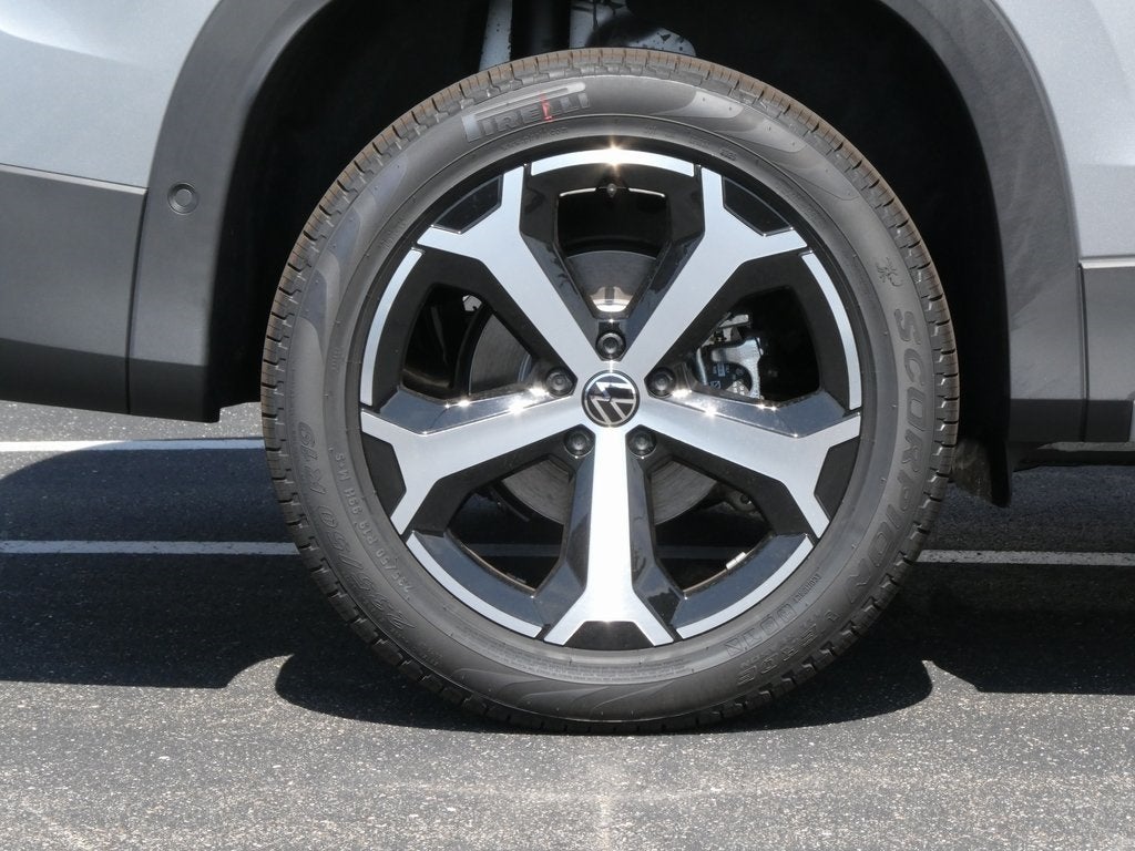 2025 Volkswagen Tiguan 2.0T SE