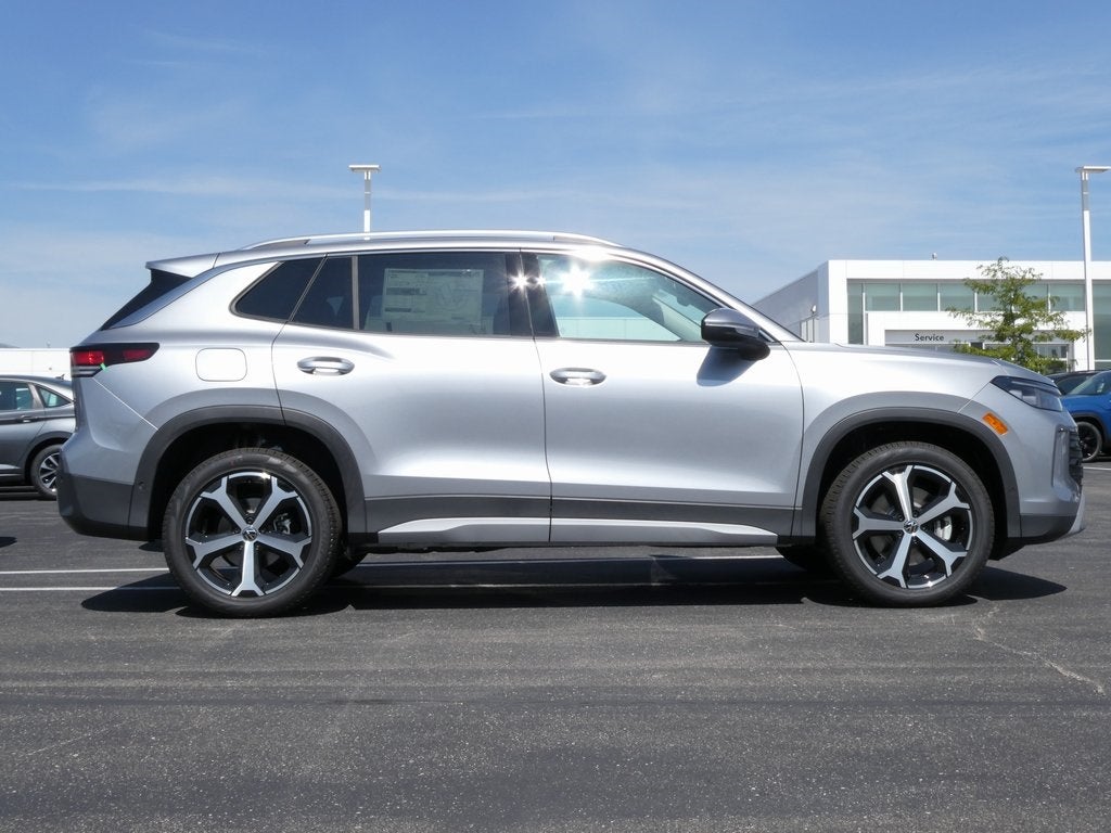 2025 Volkswagen Tiguan 2.0T SE