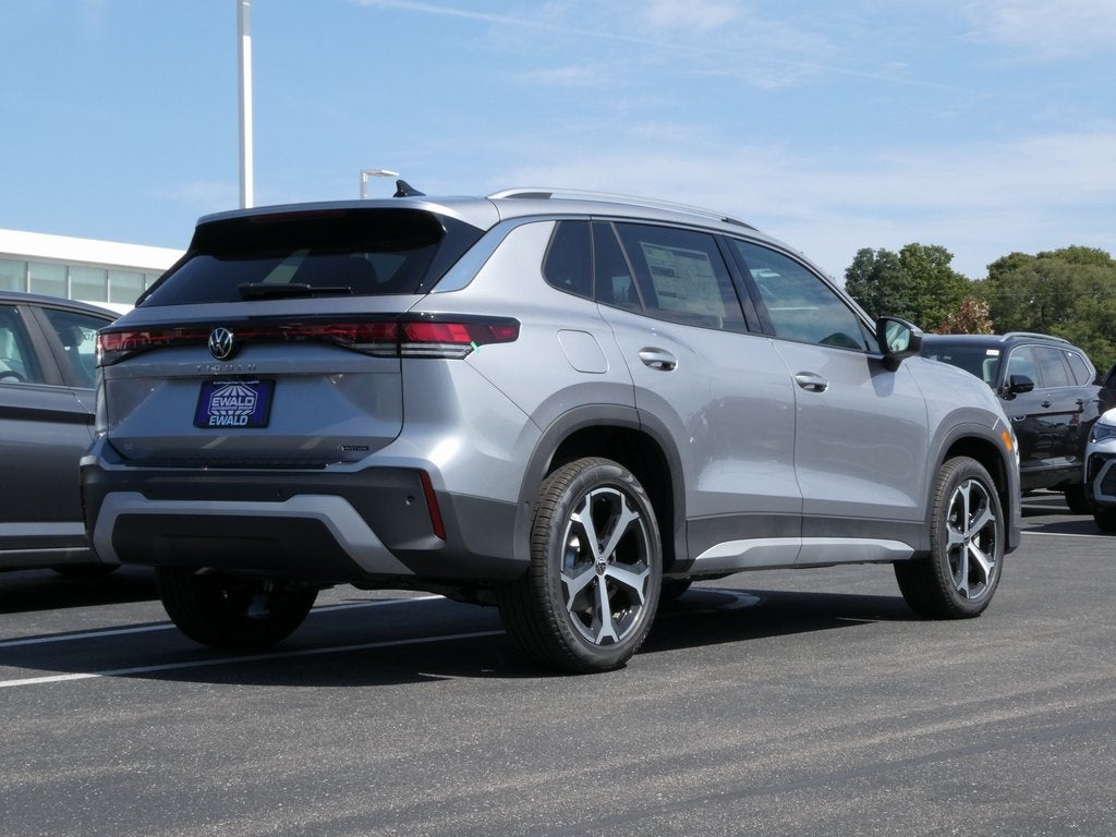 2025 Volkswagen Tiguan 2.0T SE