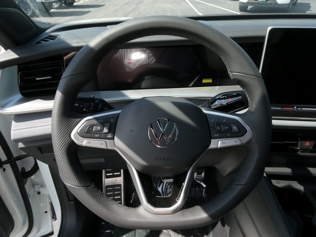 2025 Volkswagen Tiguan 2.0T SE