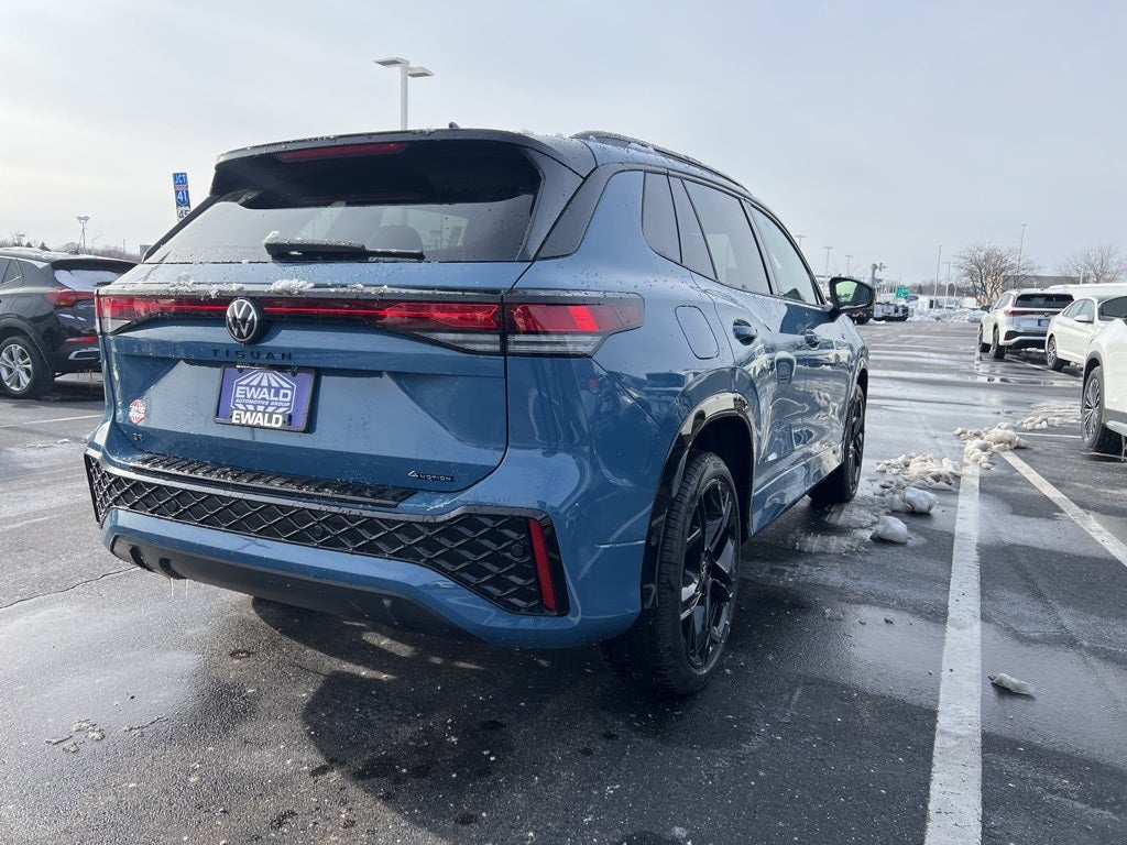 2026 Volkswagen Tiguan 2.0T SE R-Line Black