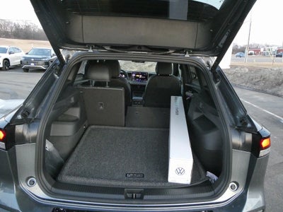 2026 Volkswagen Tiguan 2.0T SE R-Line Black