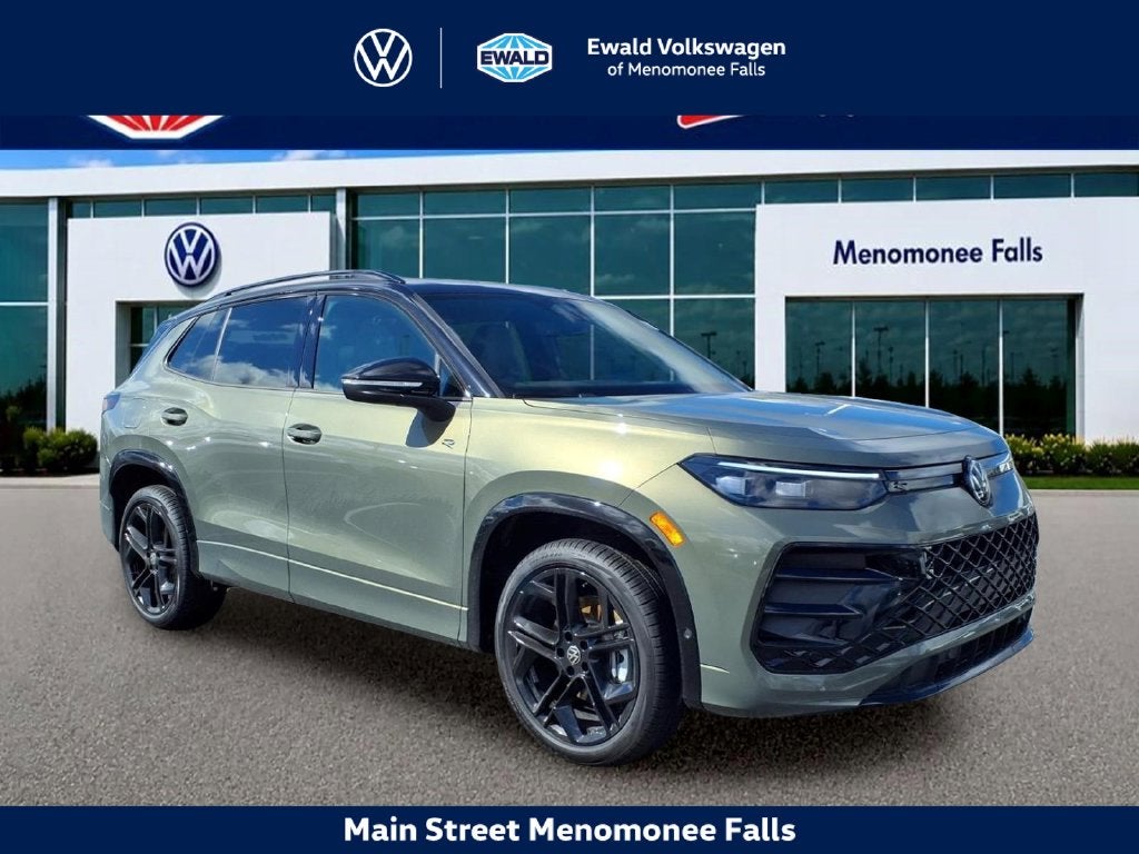 2026 Volkswagen Tiguan SE R-Line Black