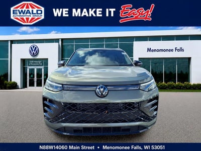 2026 Volkswagen Tiguan SE R-Line Black