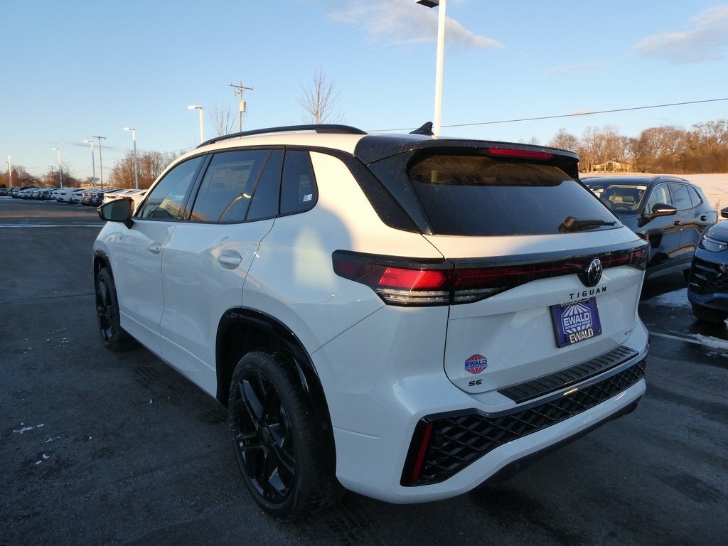 2026 Volkswagen Tiguan 2.0T SE R-Line Black