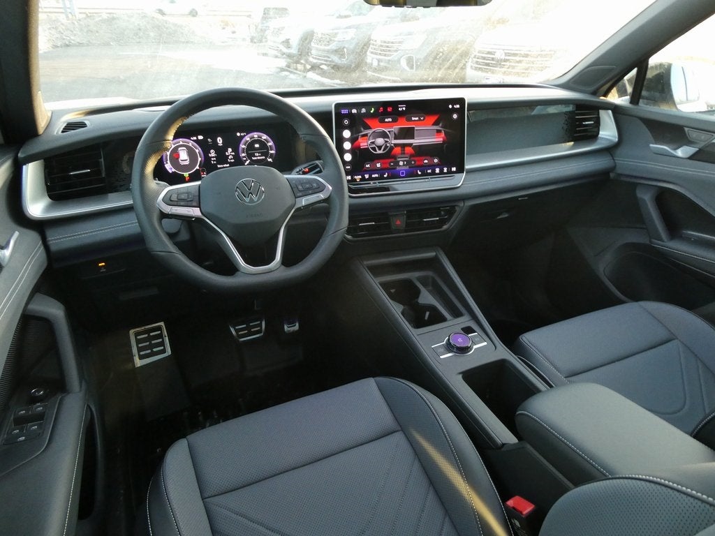 2026 Volkswagen Tiguan 2.0T SE R-Line Black