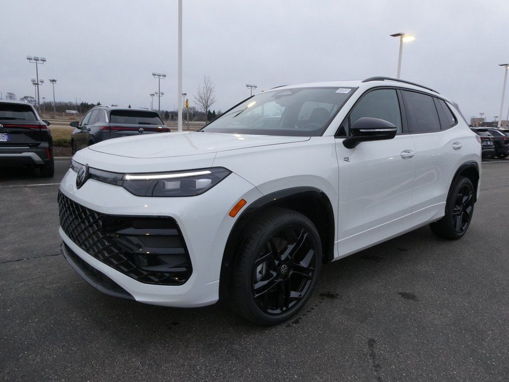 2026 Volkswagen Tiguan 2.0T SE R-Line Black